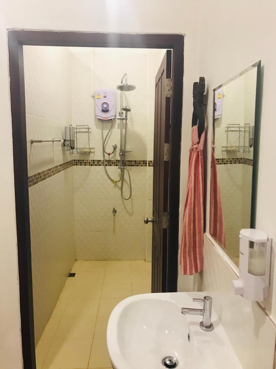 Sanga Hostel Паксе Екстер'єр фото